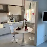 Birimari House *